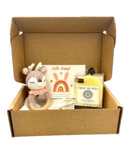 Treat Me Well Mini Baby Box Reindeer NewBorn Bath & Shower Sponge Βρεφικό Οβάλ Σφουγγάρι Κίτρινο 1 Τεμάχιο - Κουδουνίστρα Τάρανδος