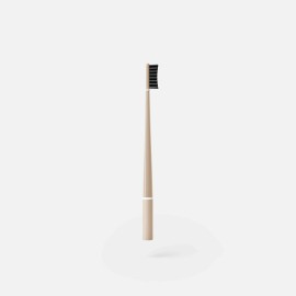 Piuma Antibacterial Soft Μαλακή Οδοντόβουρτσα Nude Rose Αντιβακτηριακή με Καθαριστή Γλώσσας Ροζ 1 Τεμάχιο